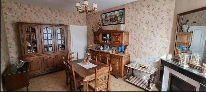 Апартаменты Chambre Tout Equipee Lacroix-sur-Meuse Экстерьер фото